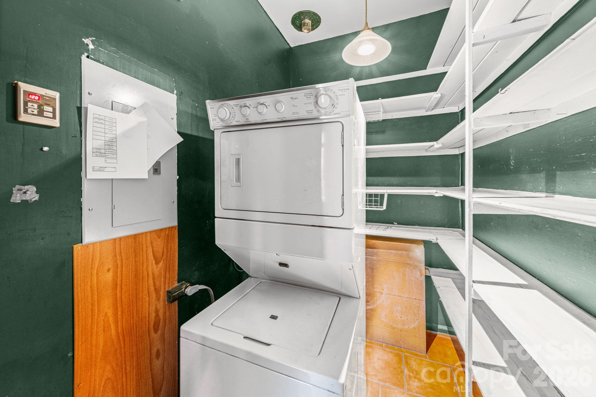 1051 Paramount Circle