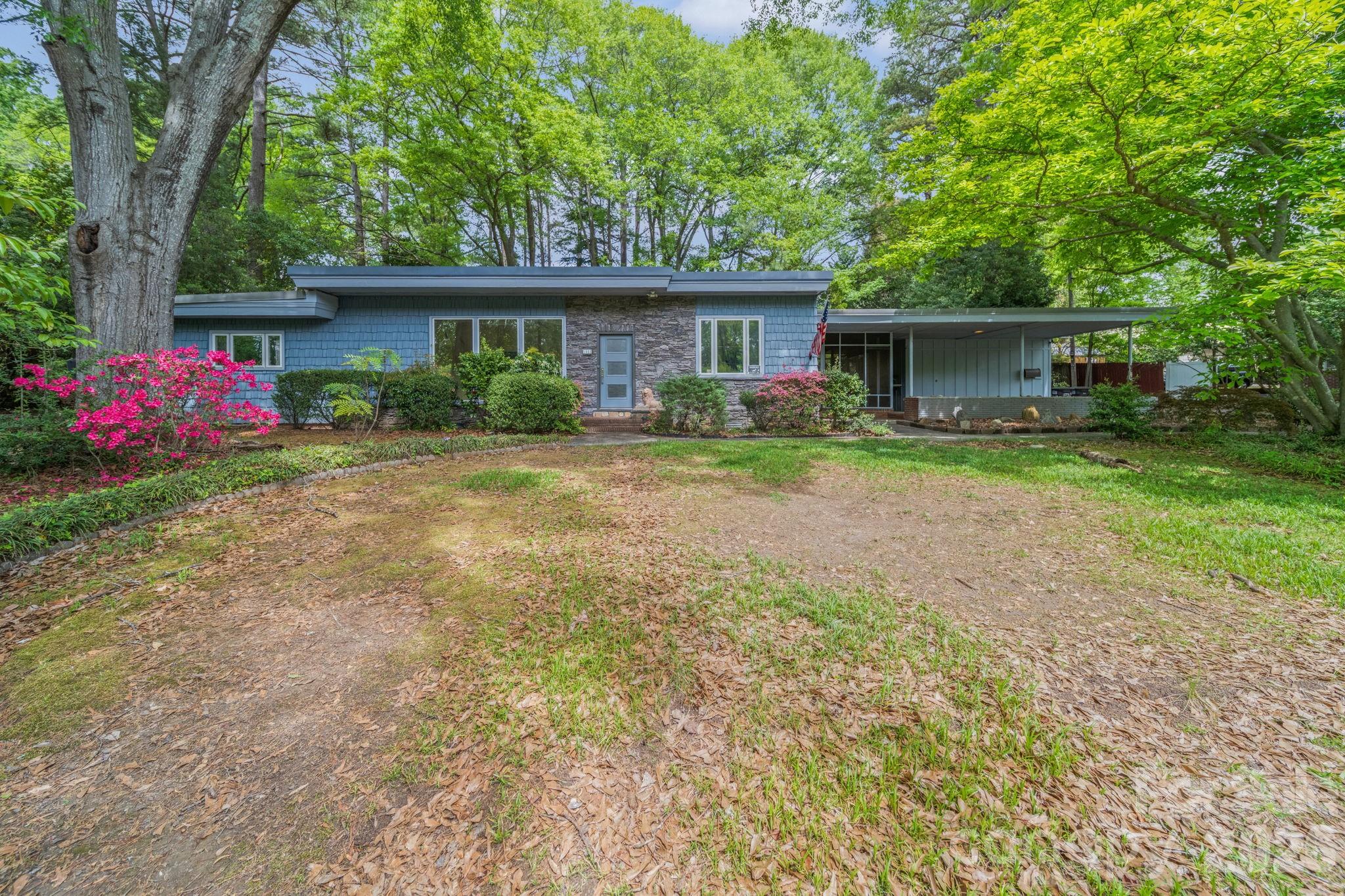 1051 Paramount Circle