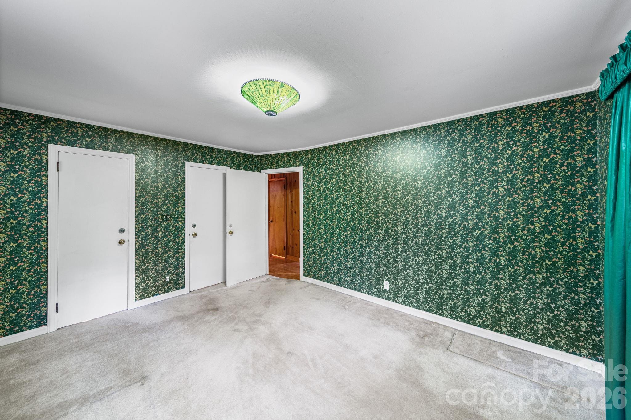 1051 Paramount Circle