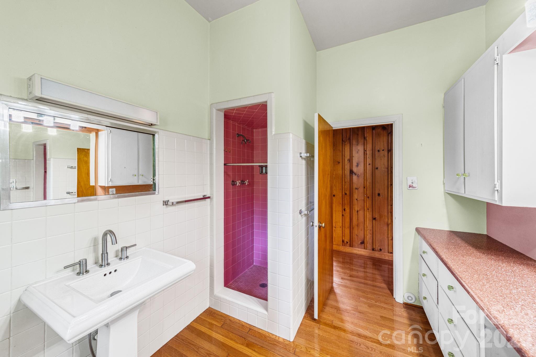 1051 Paramount Circle