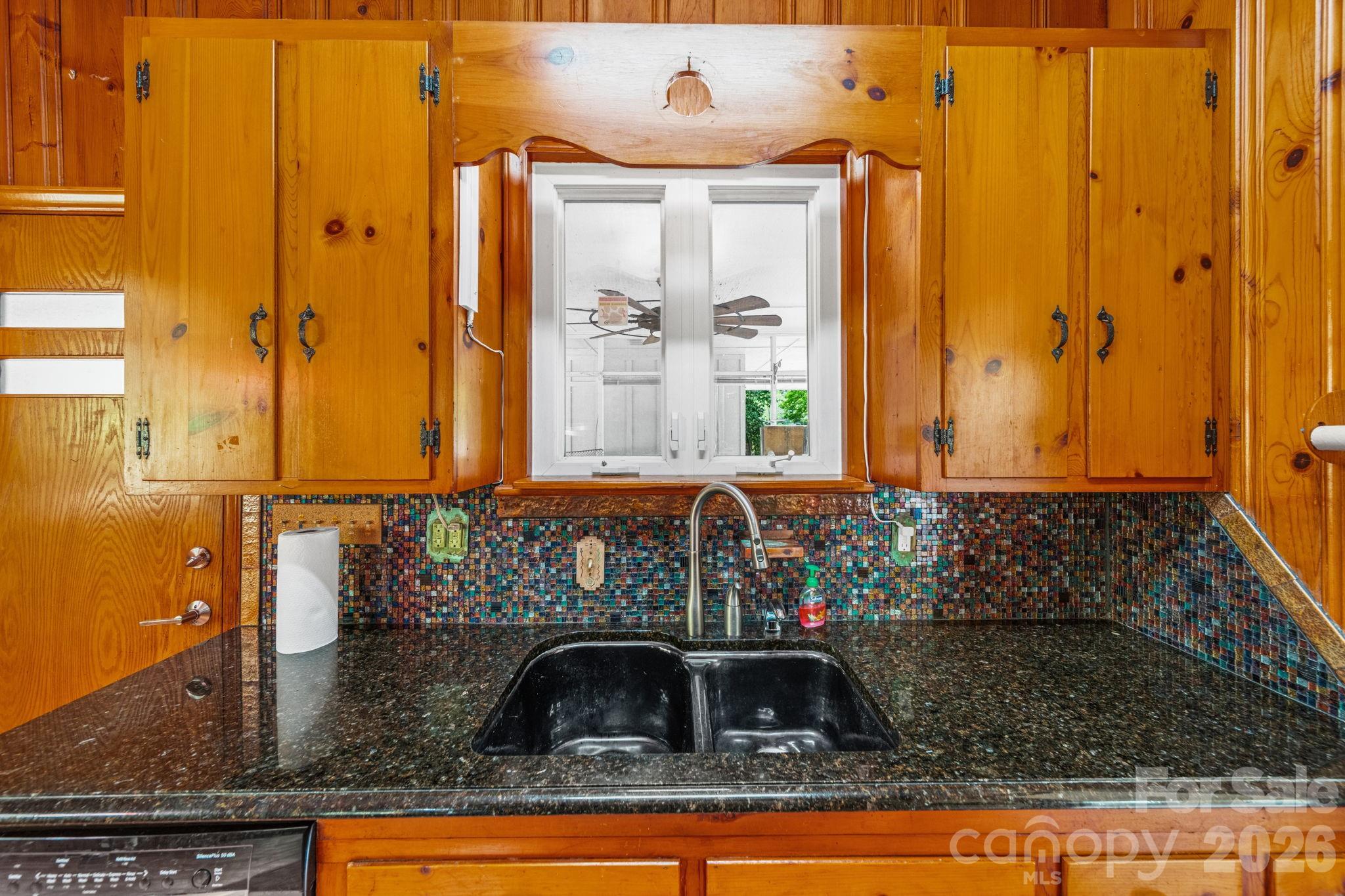 1051 Paramount Circle