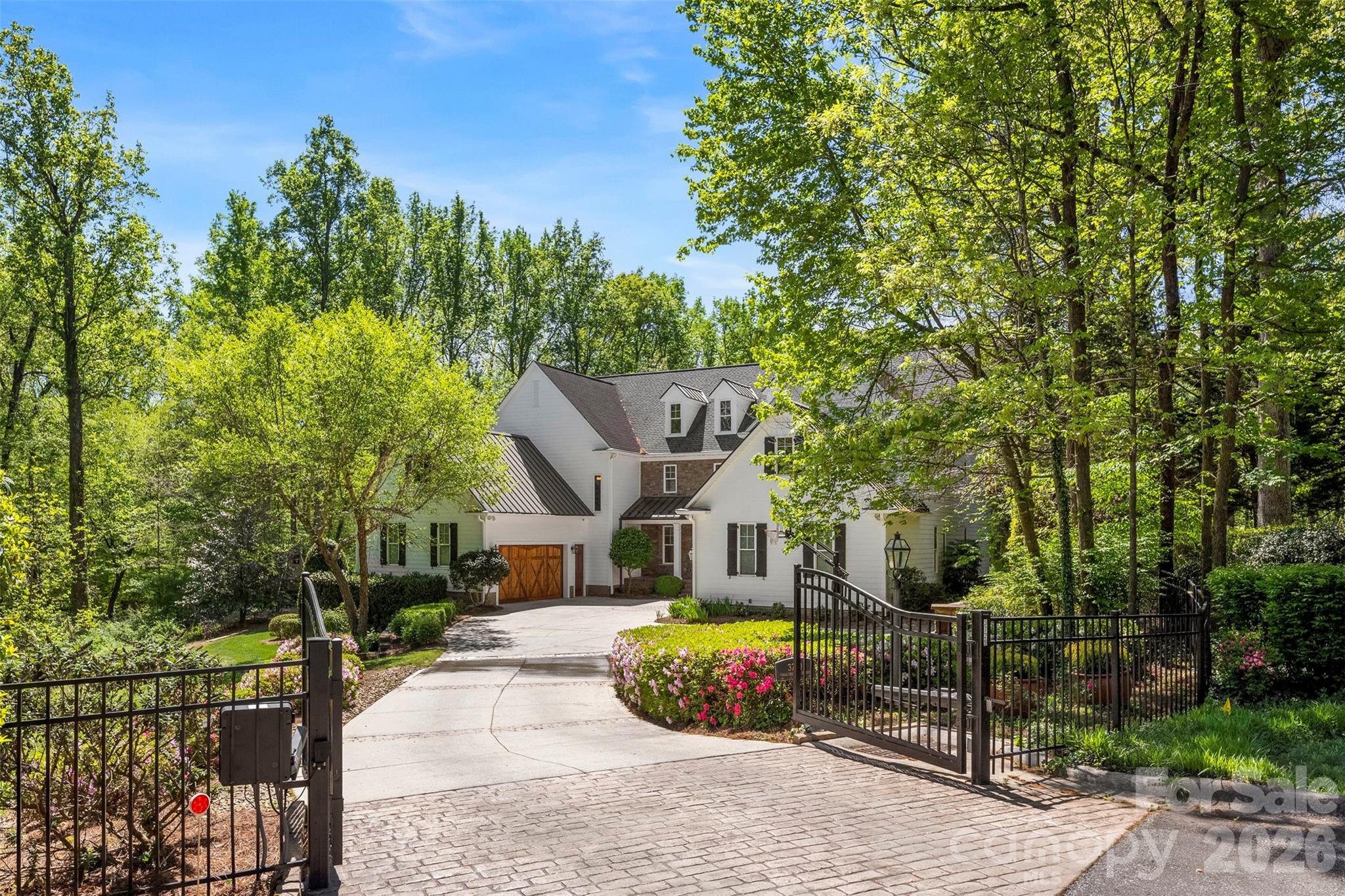 3729 Eaglebrook Drive