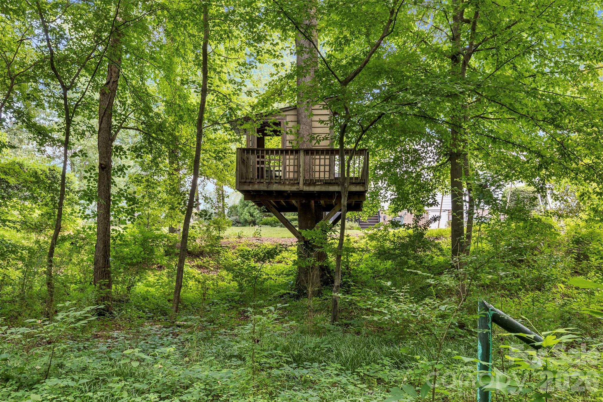 3729 Eaglebrook Drive
