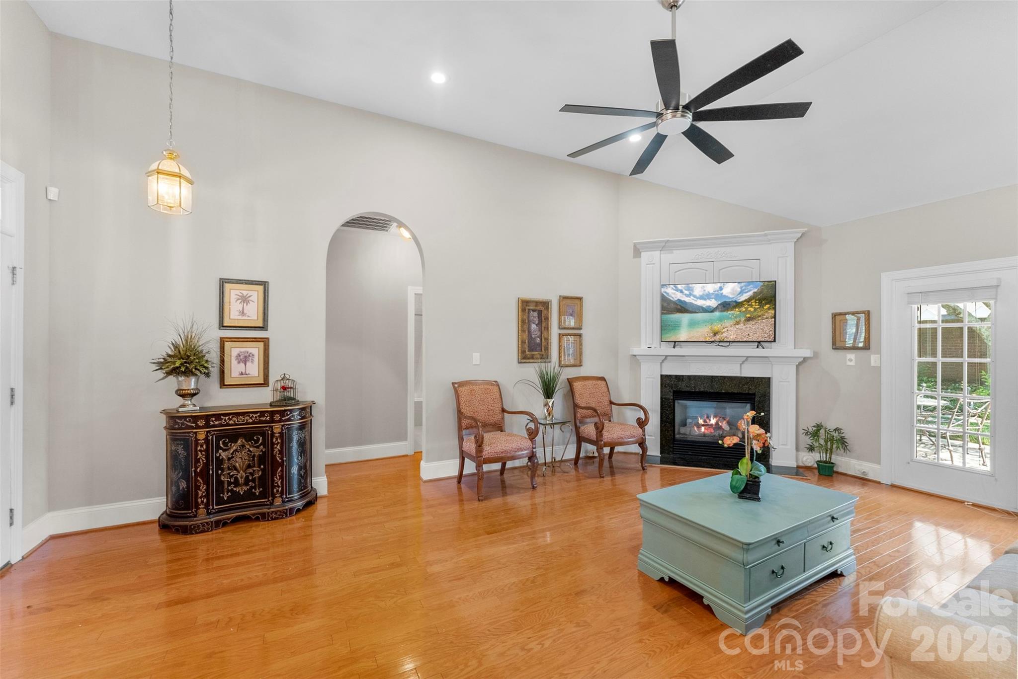 2304 Pinefield Court