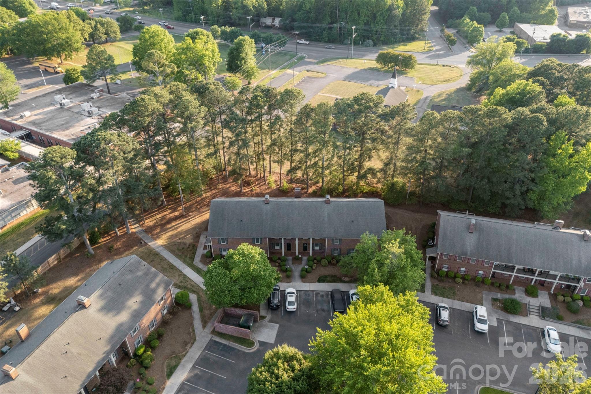 809 Jamestown Drive Unit: 5