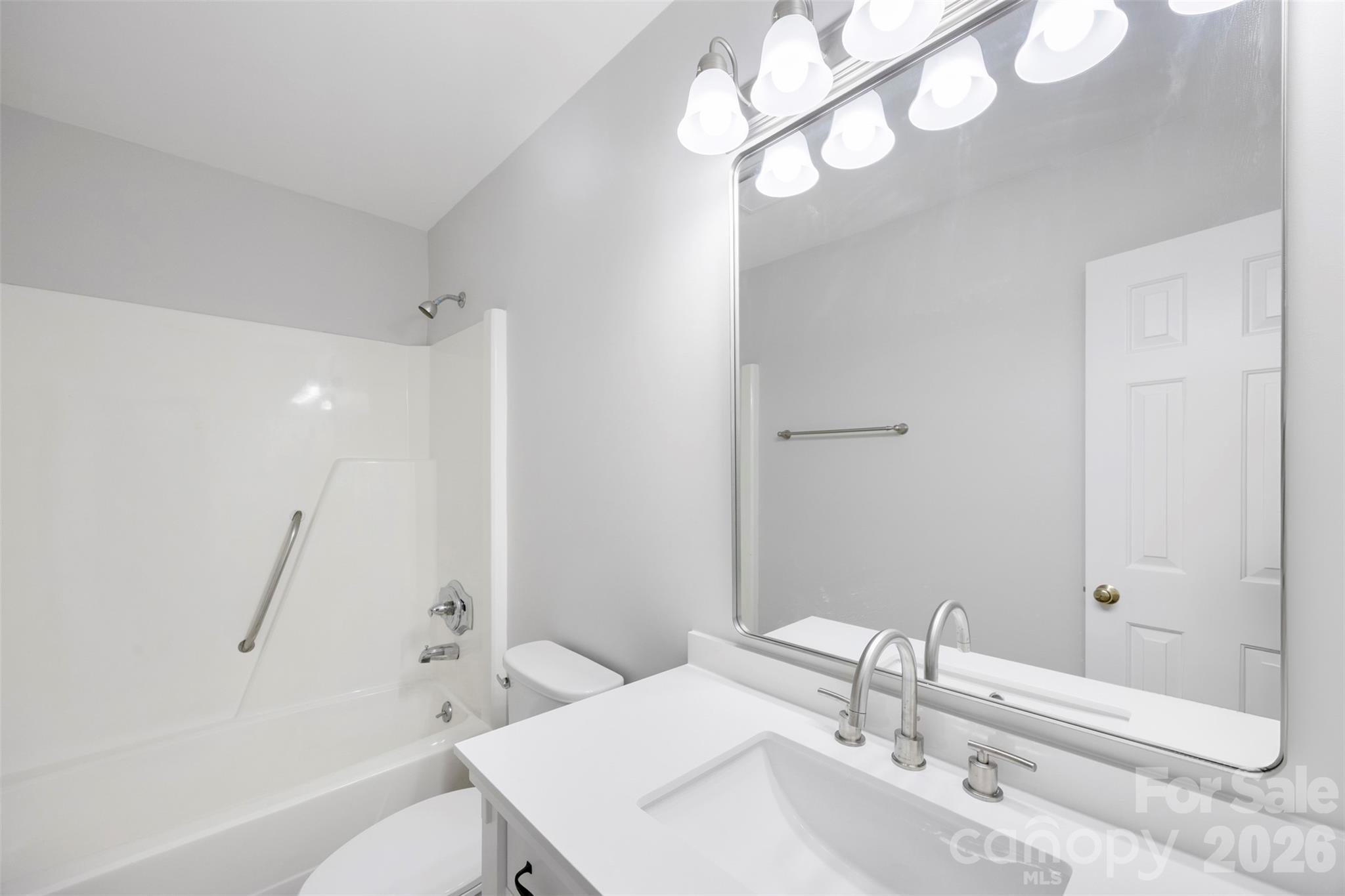 809 Jamestown Drive Unit: 5