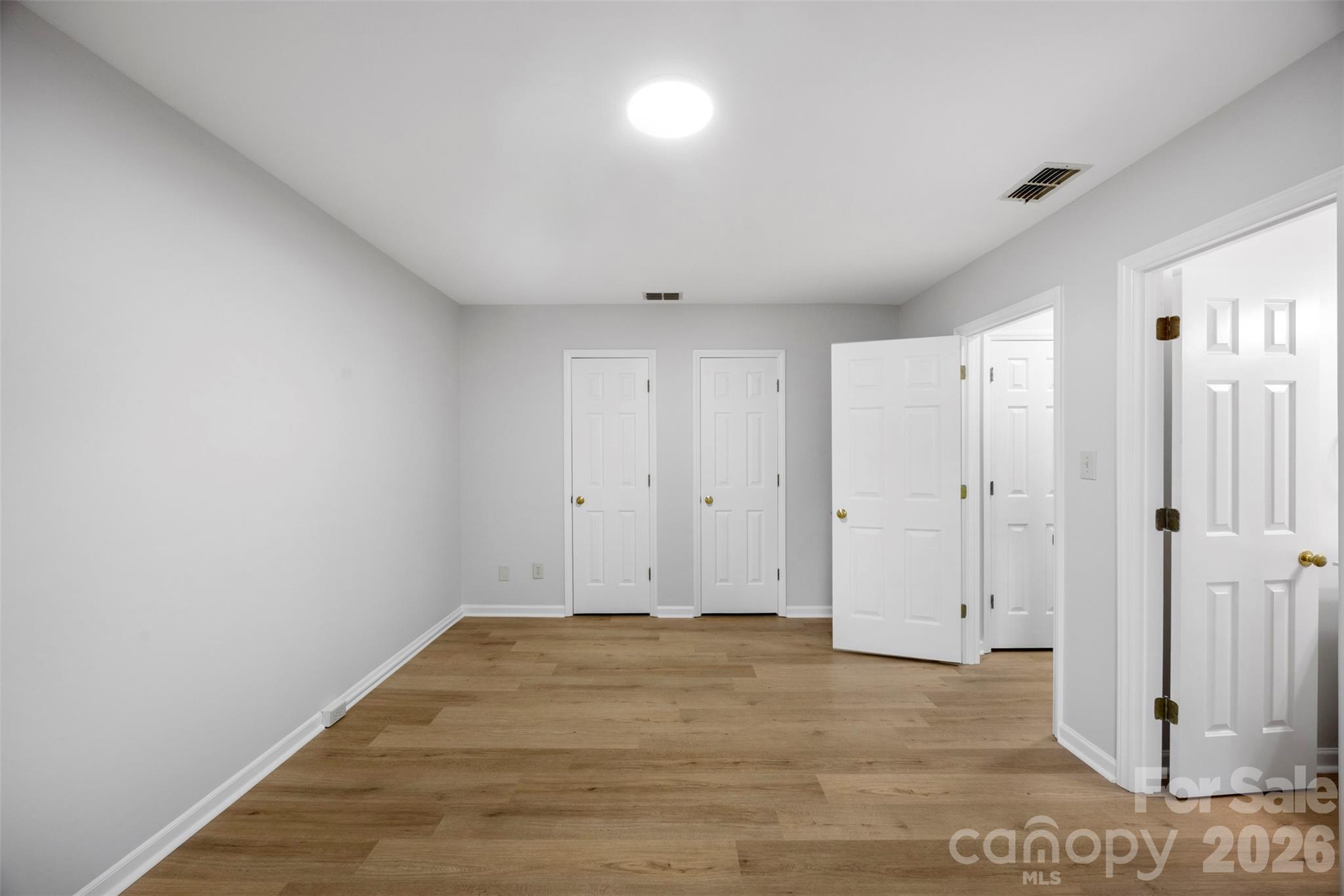 809 Jamestown Drive Unit: 5