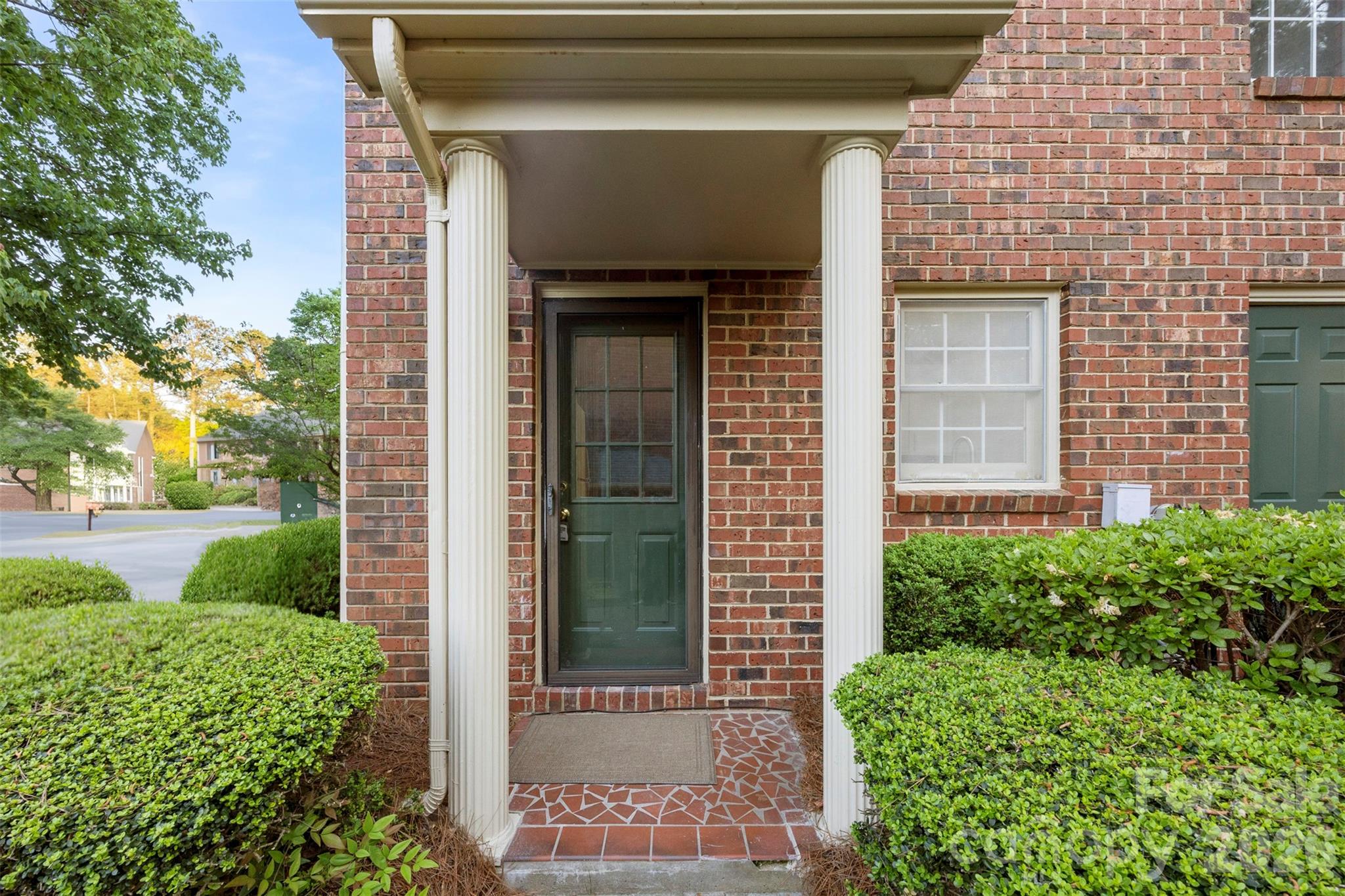 809 Jamestown Drive Unit: 5