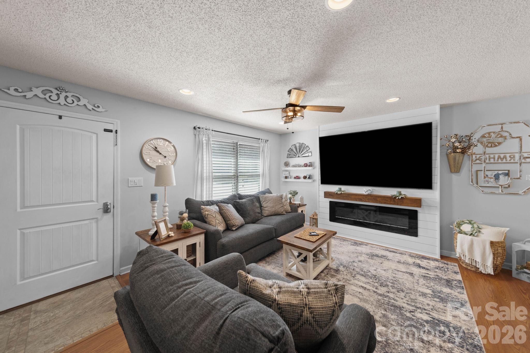 609 N 10th Street
