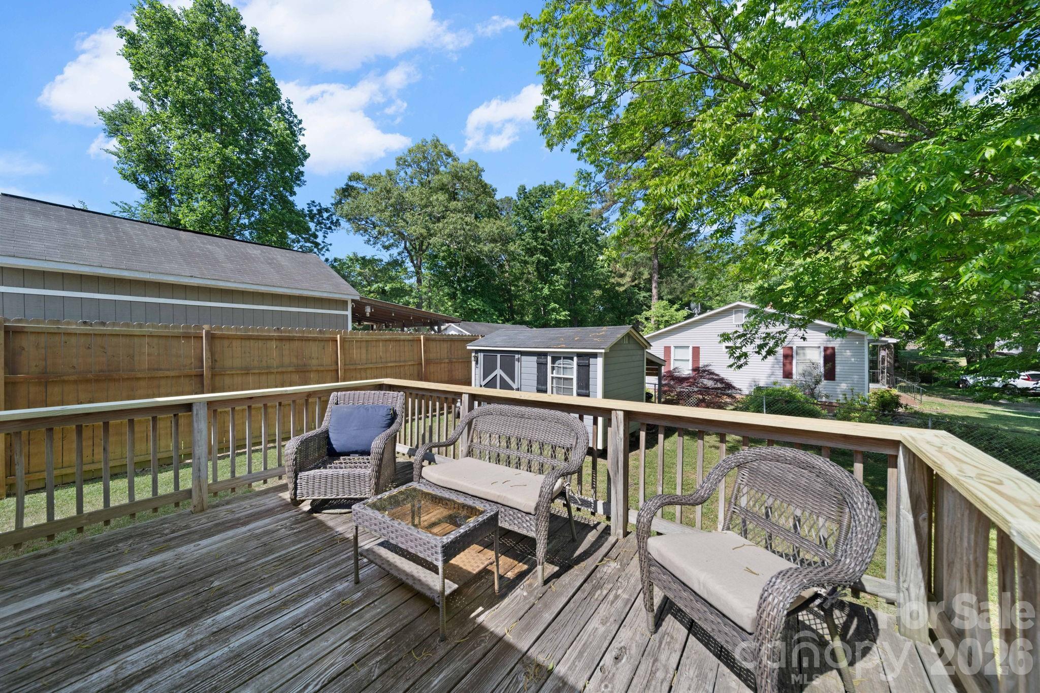 609 N 10th Street