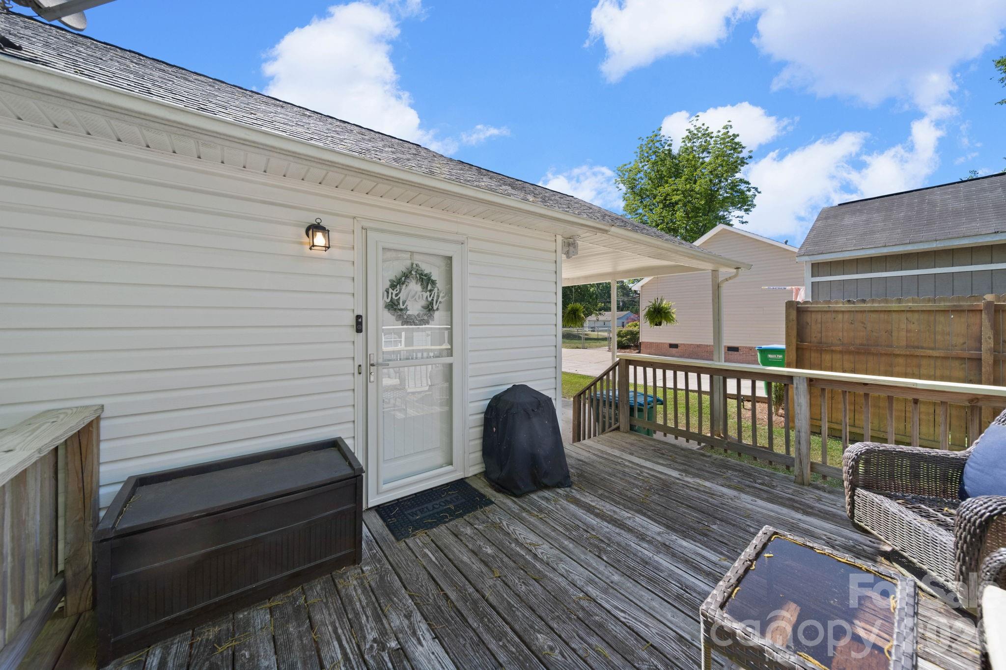 609 N 10th Street