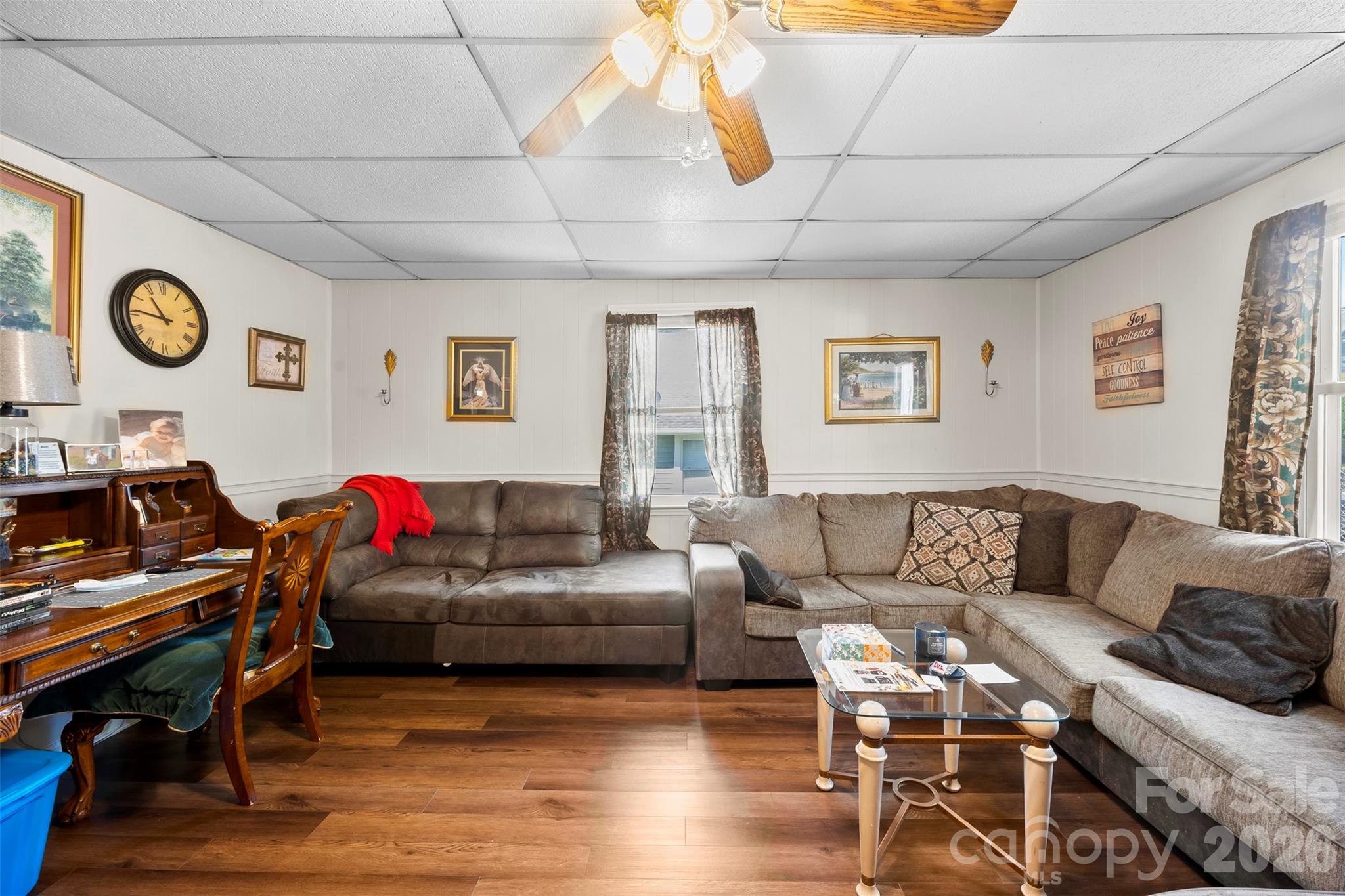 1113 W 4th Avenue