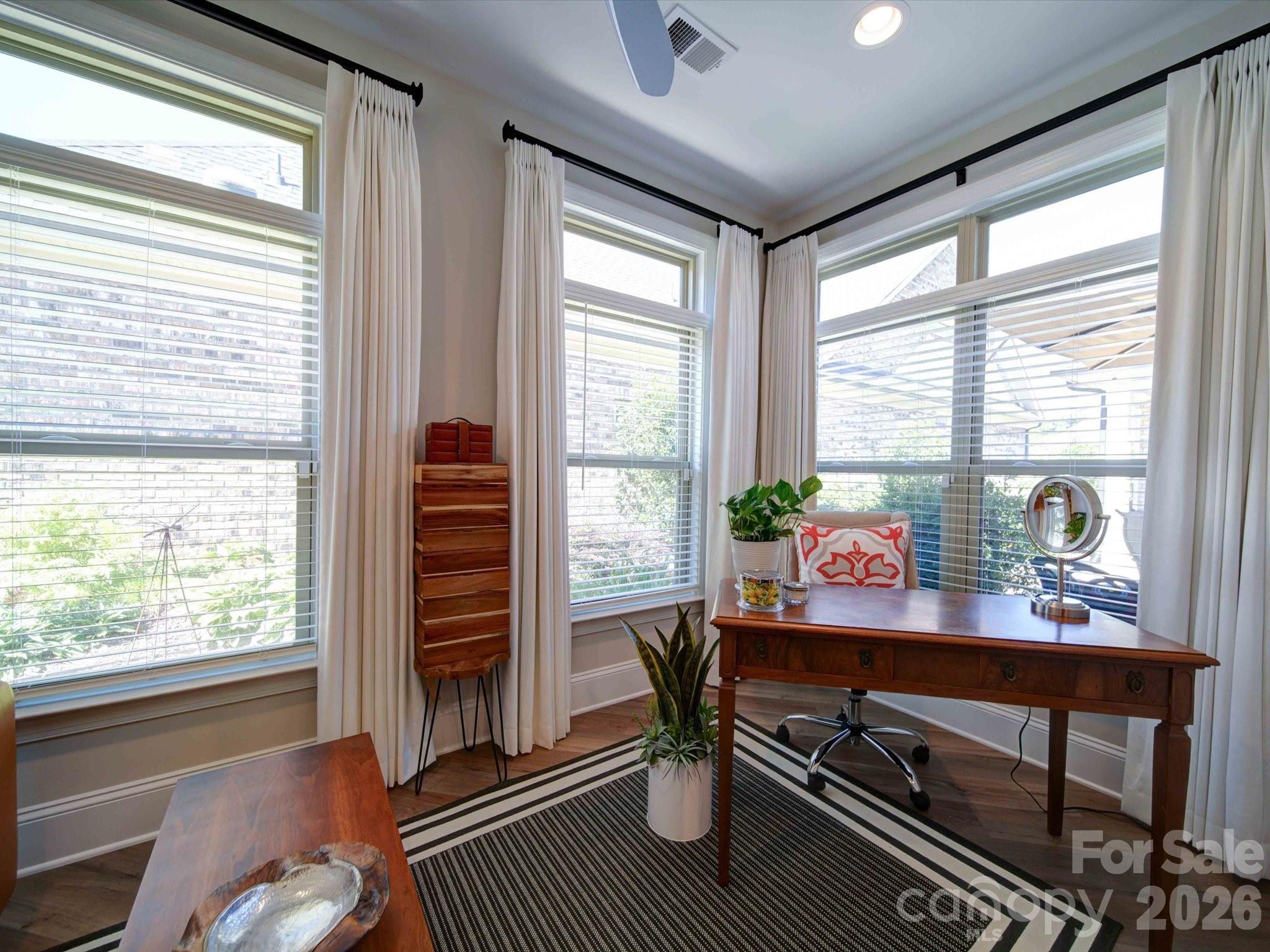 5218 Courtyard Lane