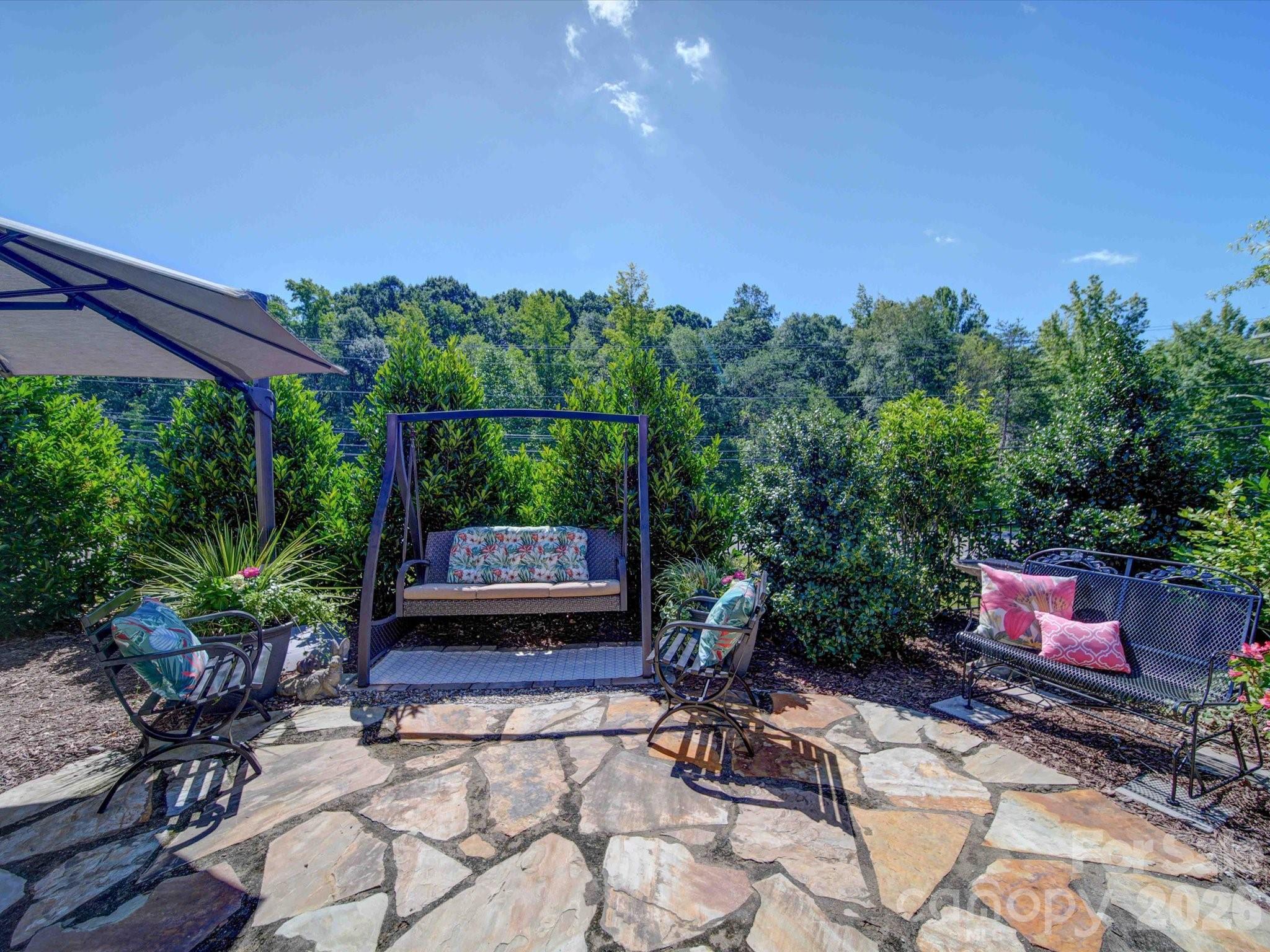 5218 Courtyard Lane