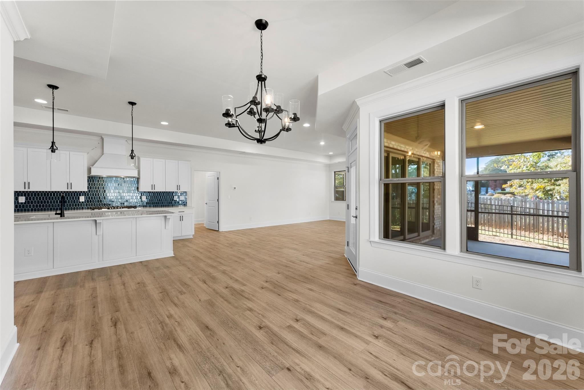 407 Newstyle Way
