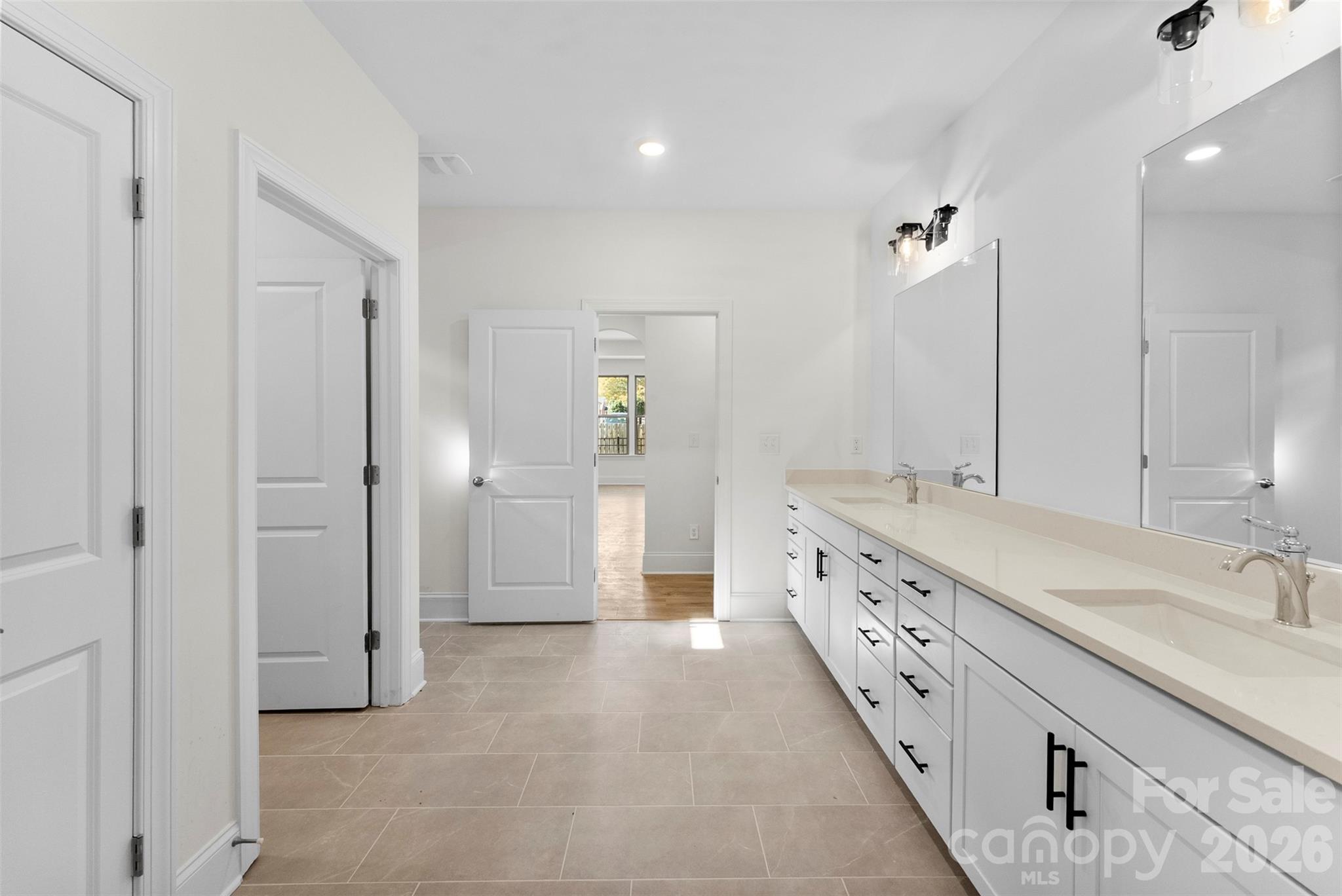 407 Newstyle Way