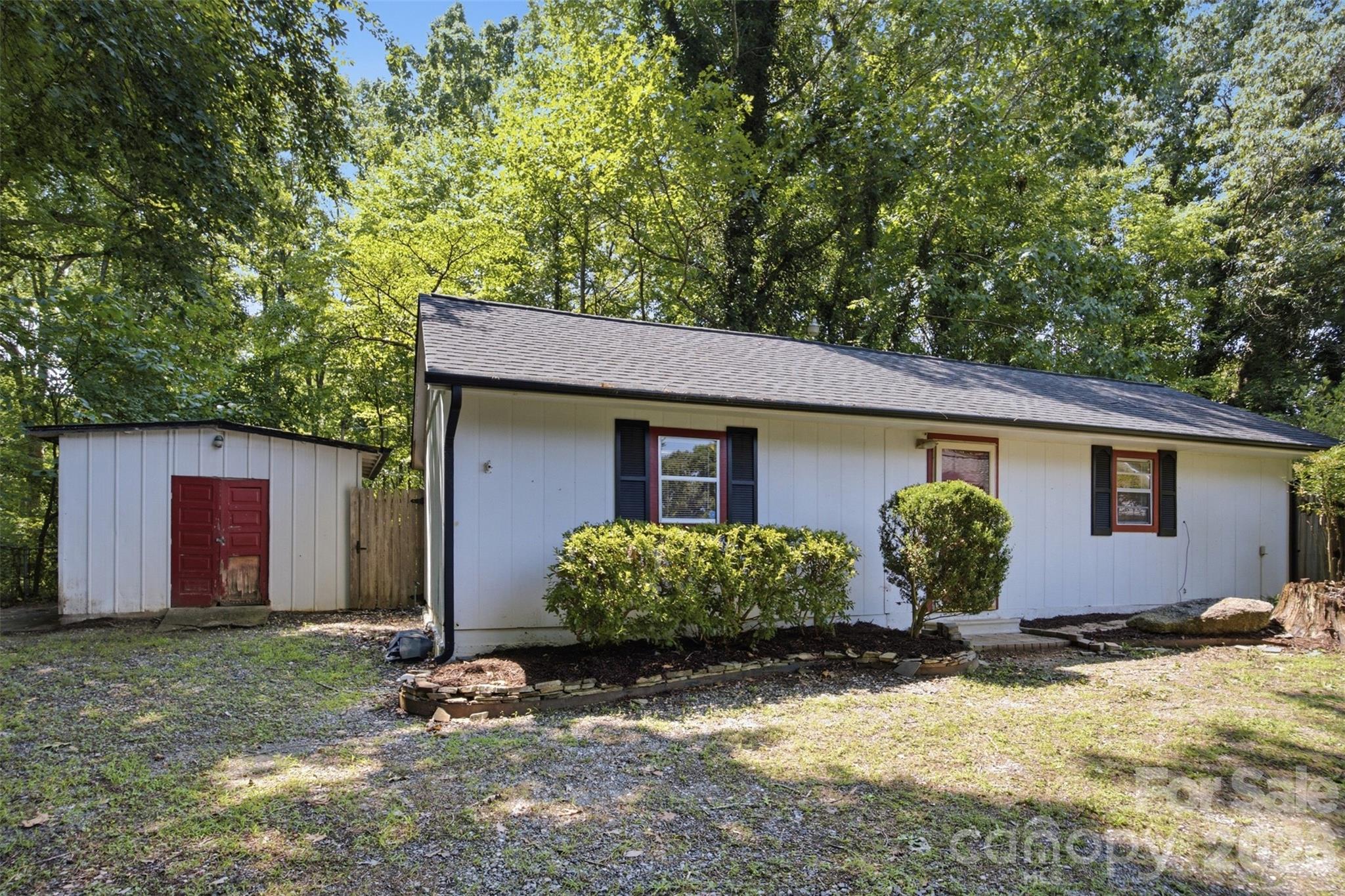 125 Shady Bluff Drive