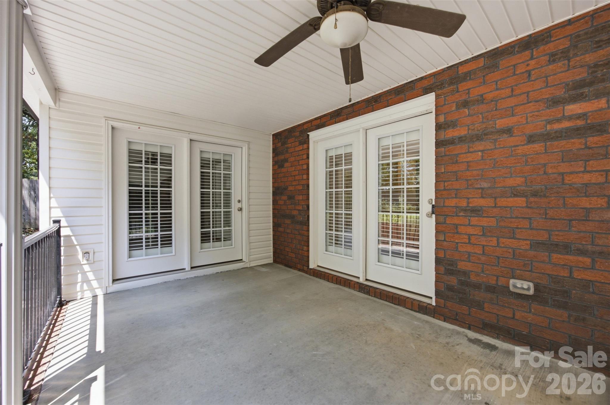 125 Shady Bluff Drive