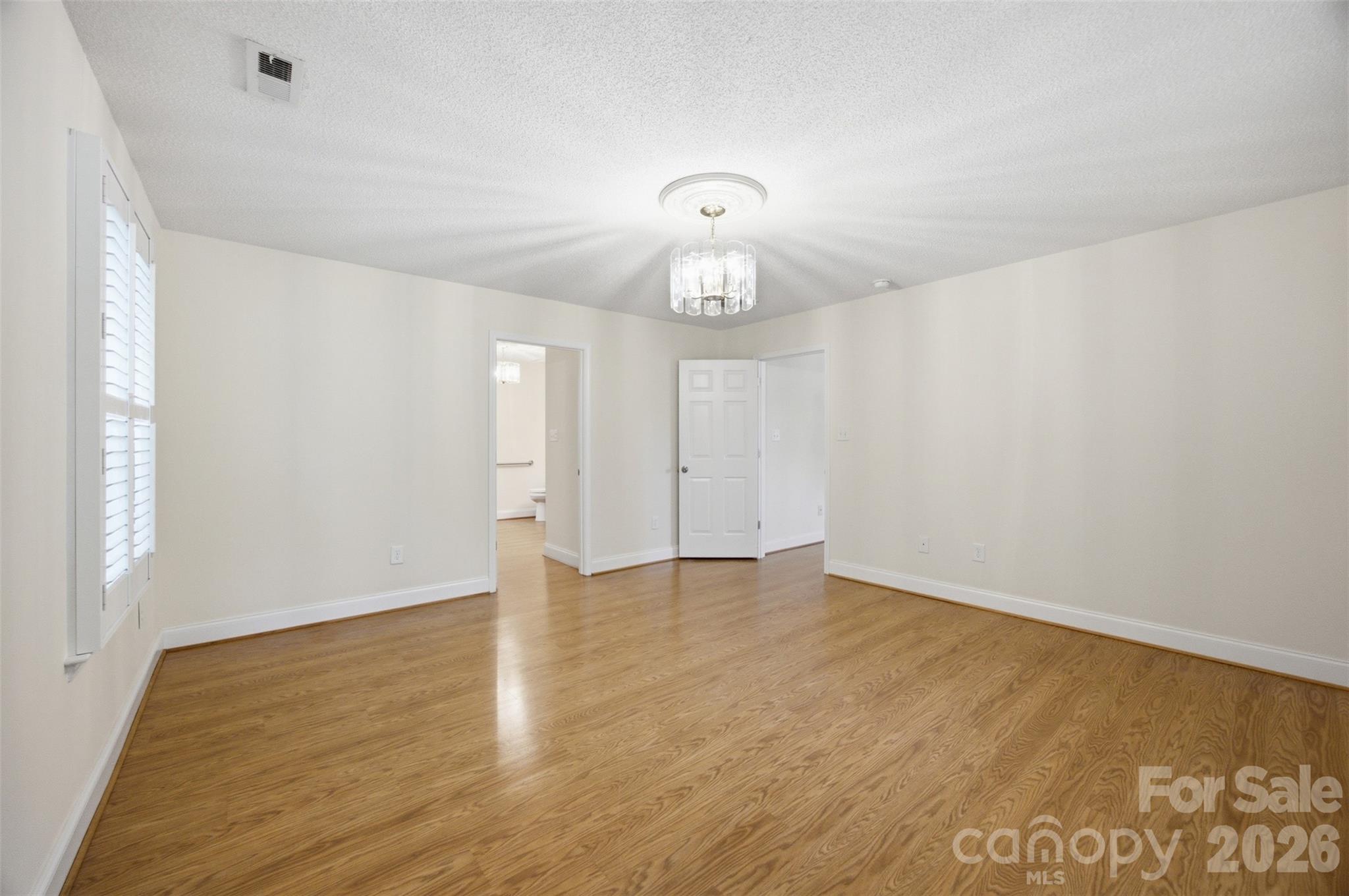 125 Shady Bluff Drive