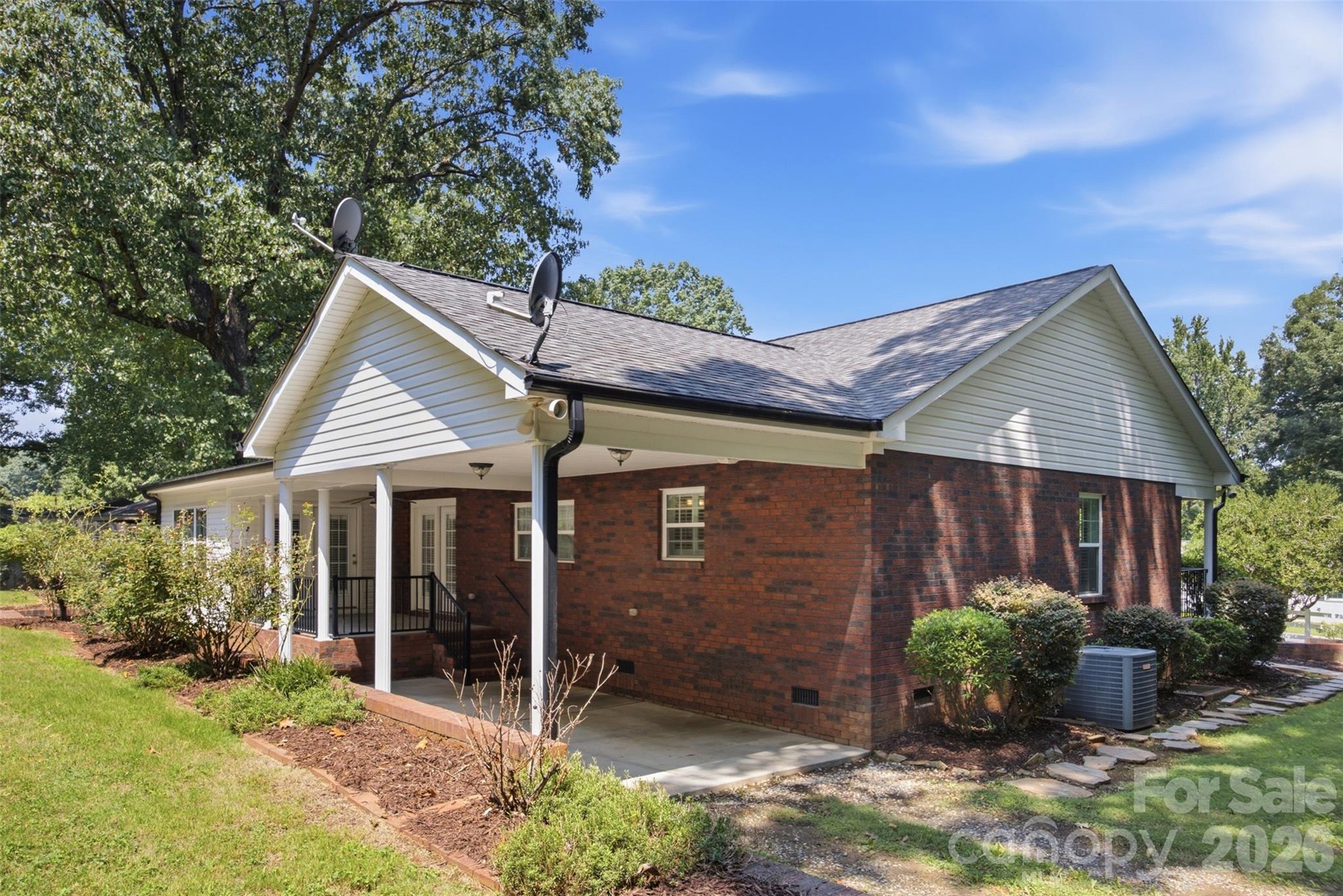 125 Shady Bluff Drive