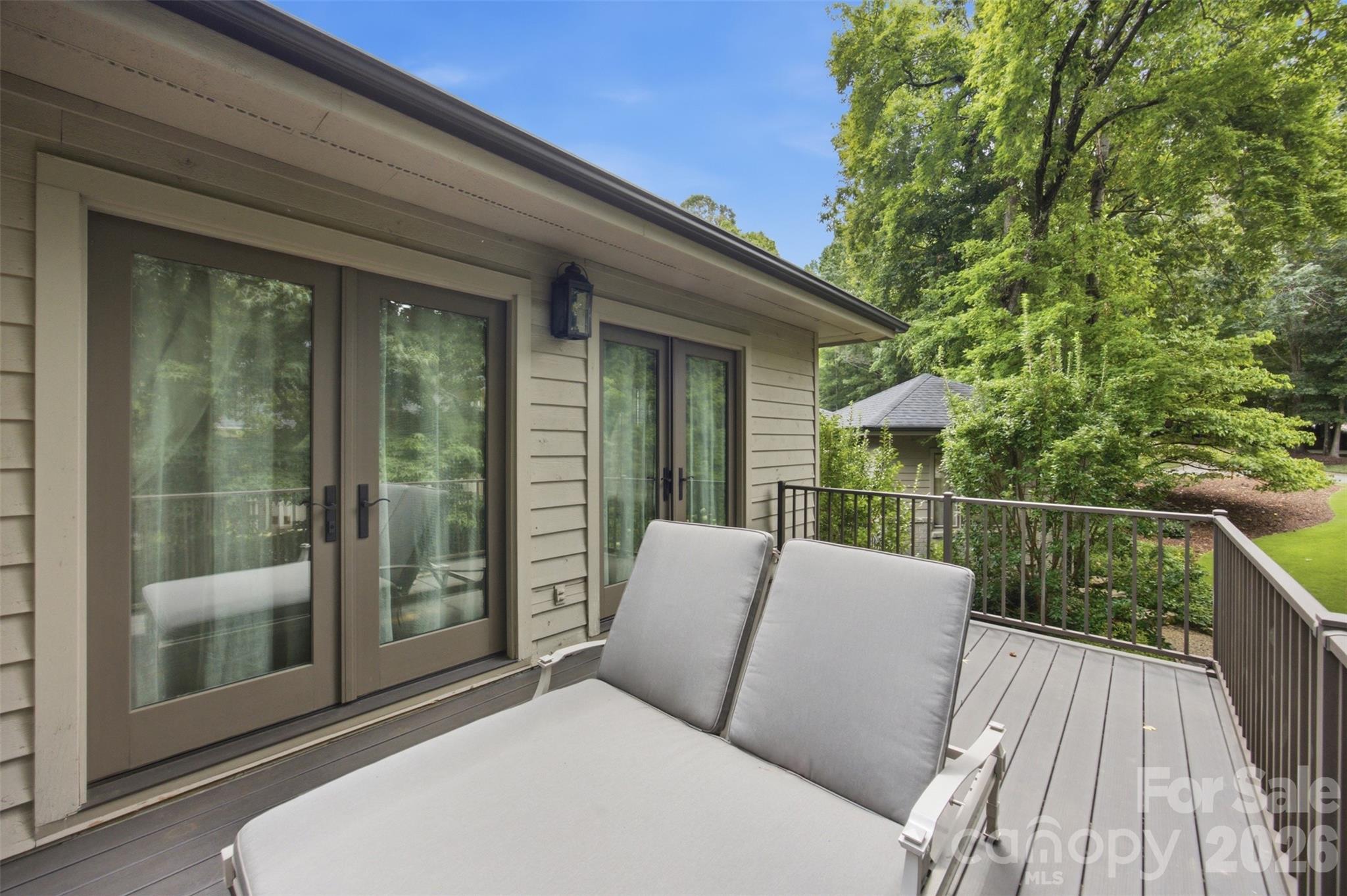 528 Stuart Ridge
