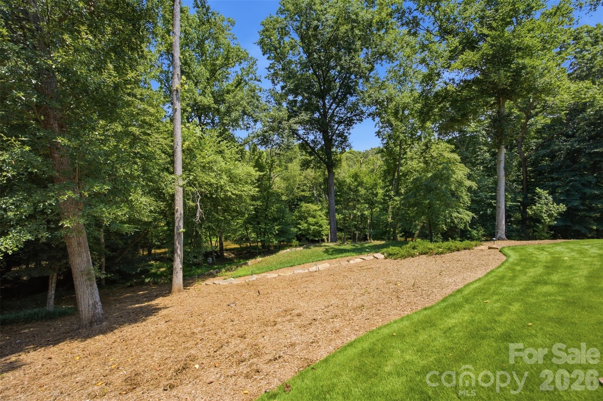 528 Stuart Ridge