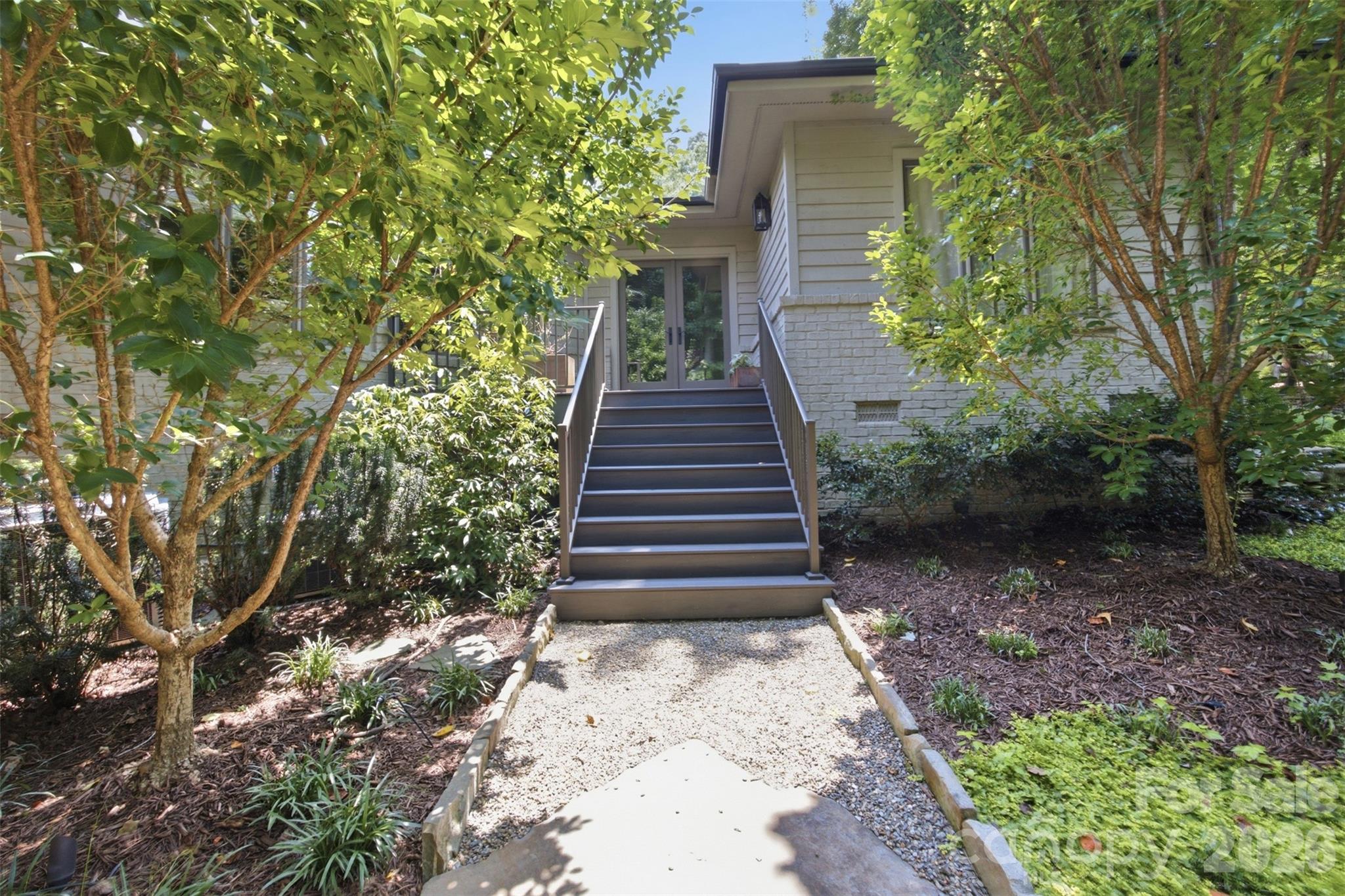 528 Stuart Ridge