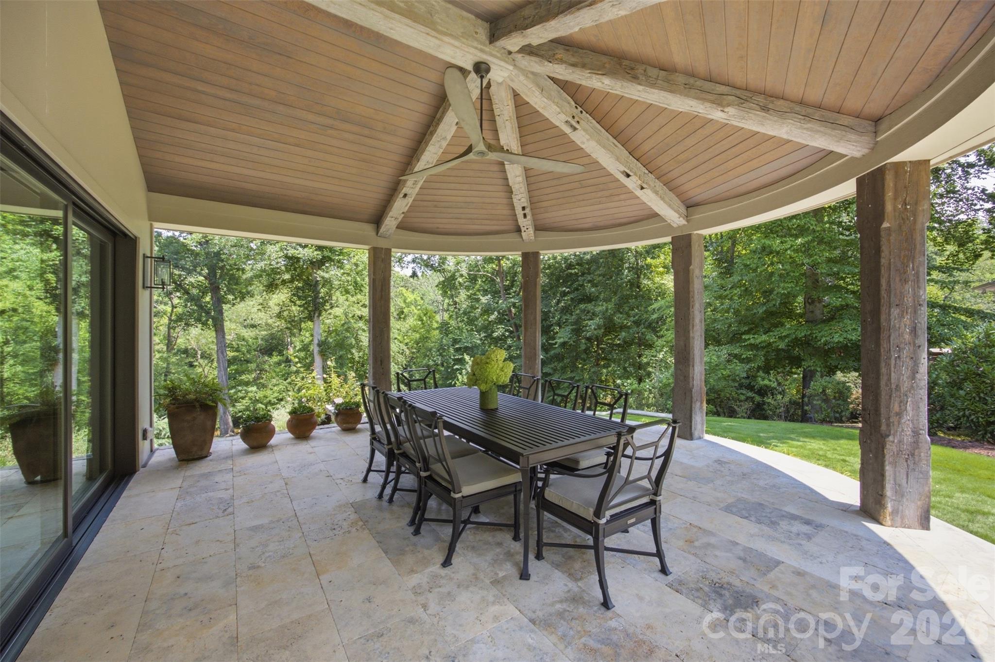 528 Stuart Ridge