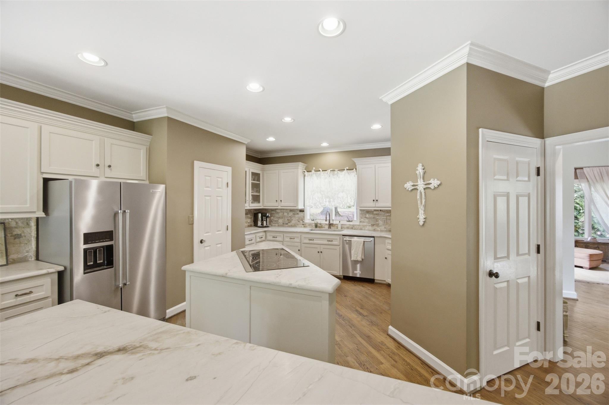 528 Stuart Ridge