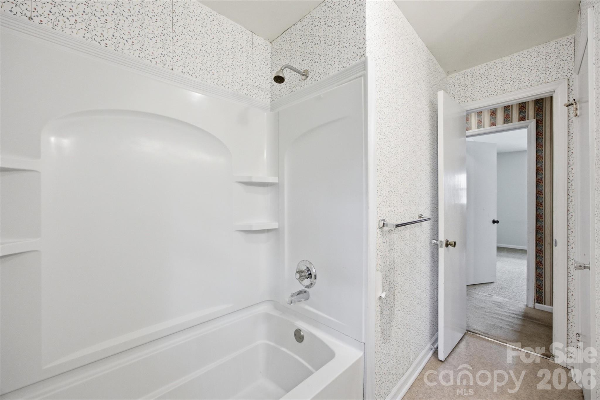 2105 Helen Drive