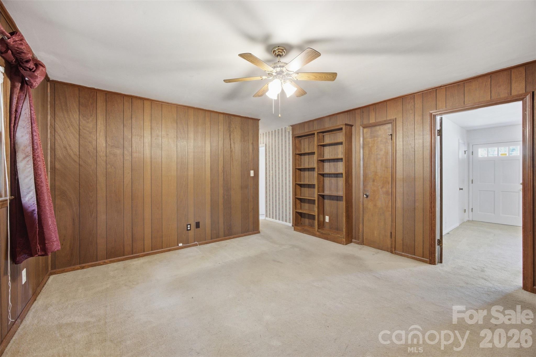 2105 Helen Drive