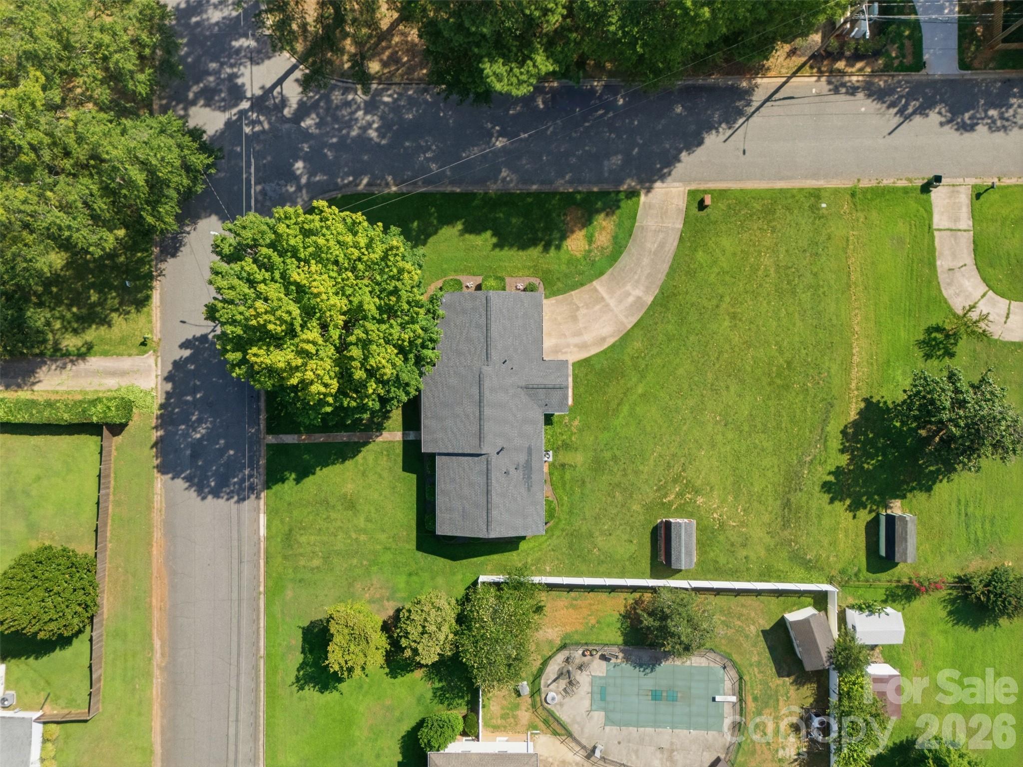 2311 Shaw Avenue