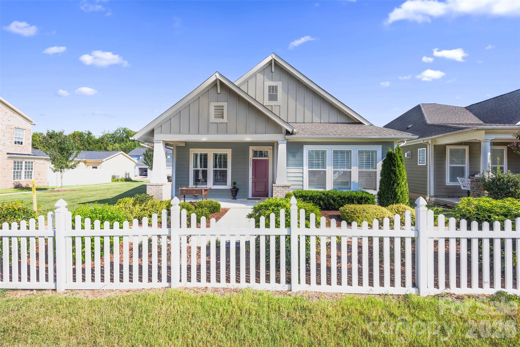 4245 Courtly Lane