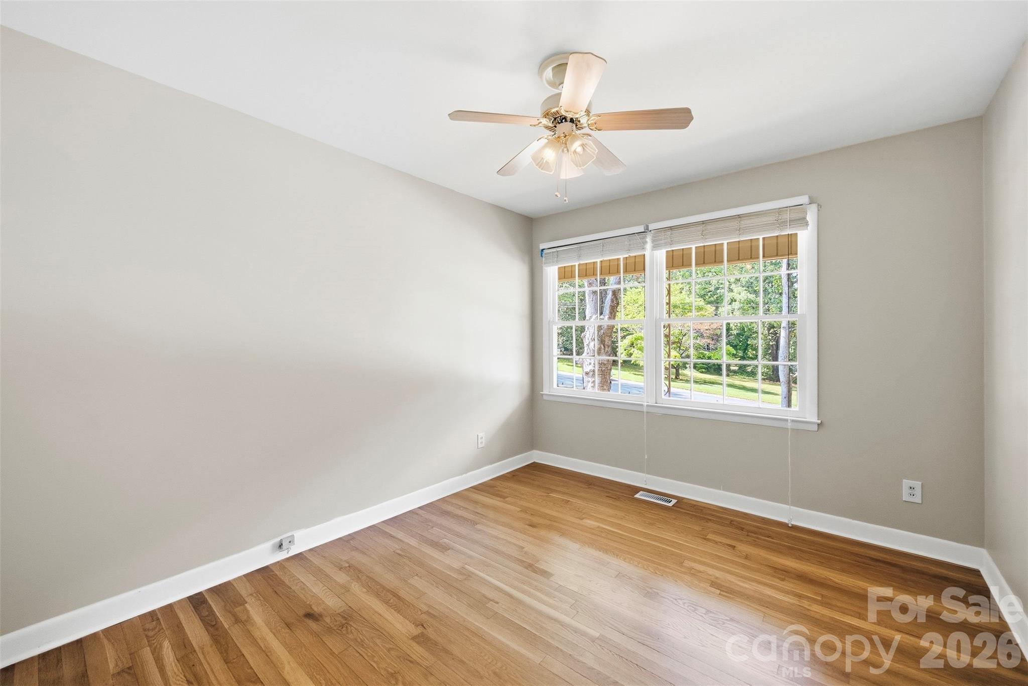 1400 Lynhurst Drive