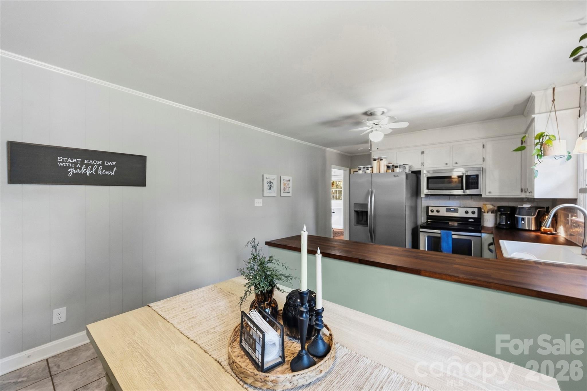 1216 Queensgate Street