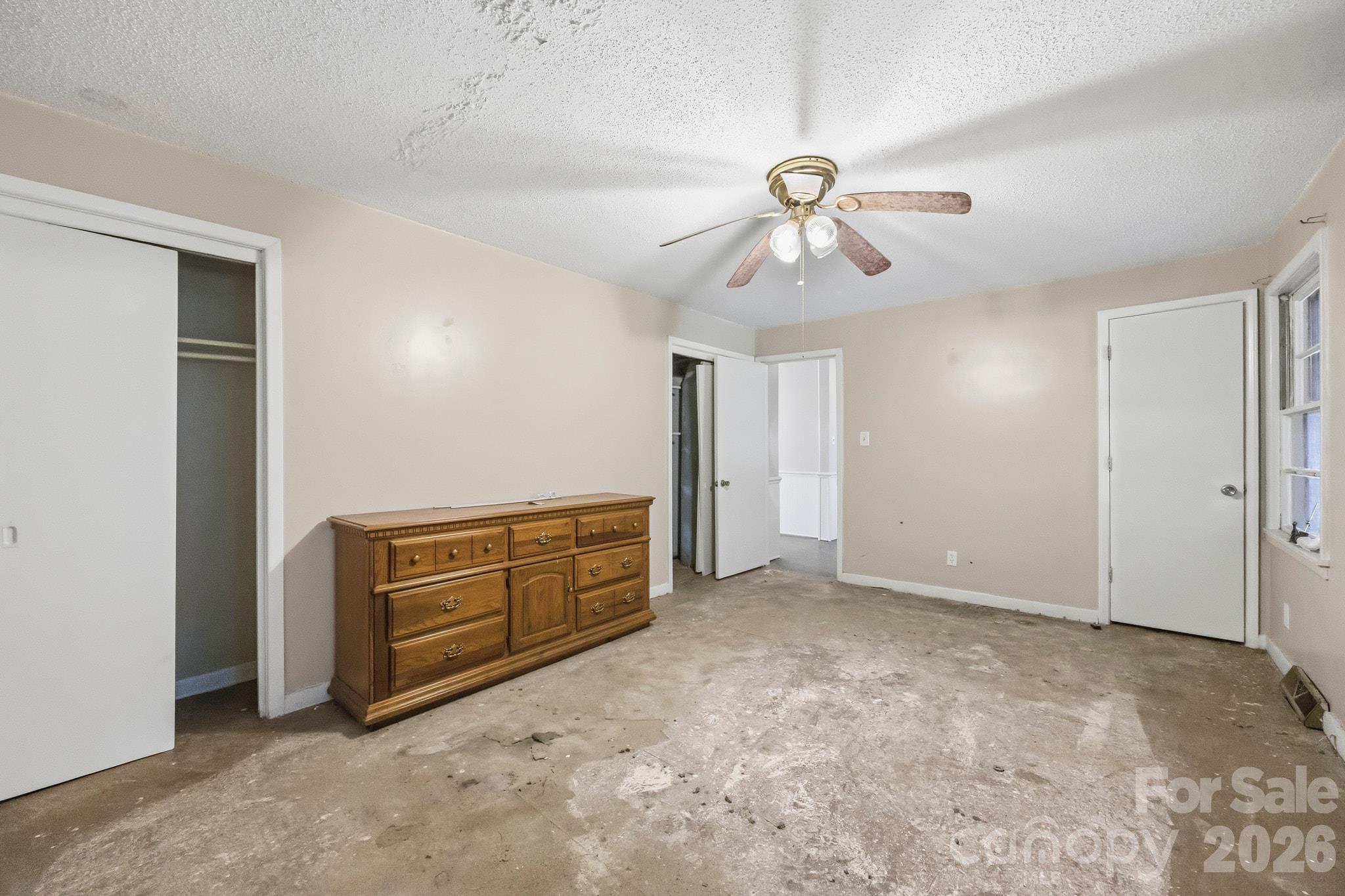 1427 Westbrook Circle