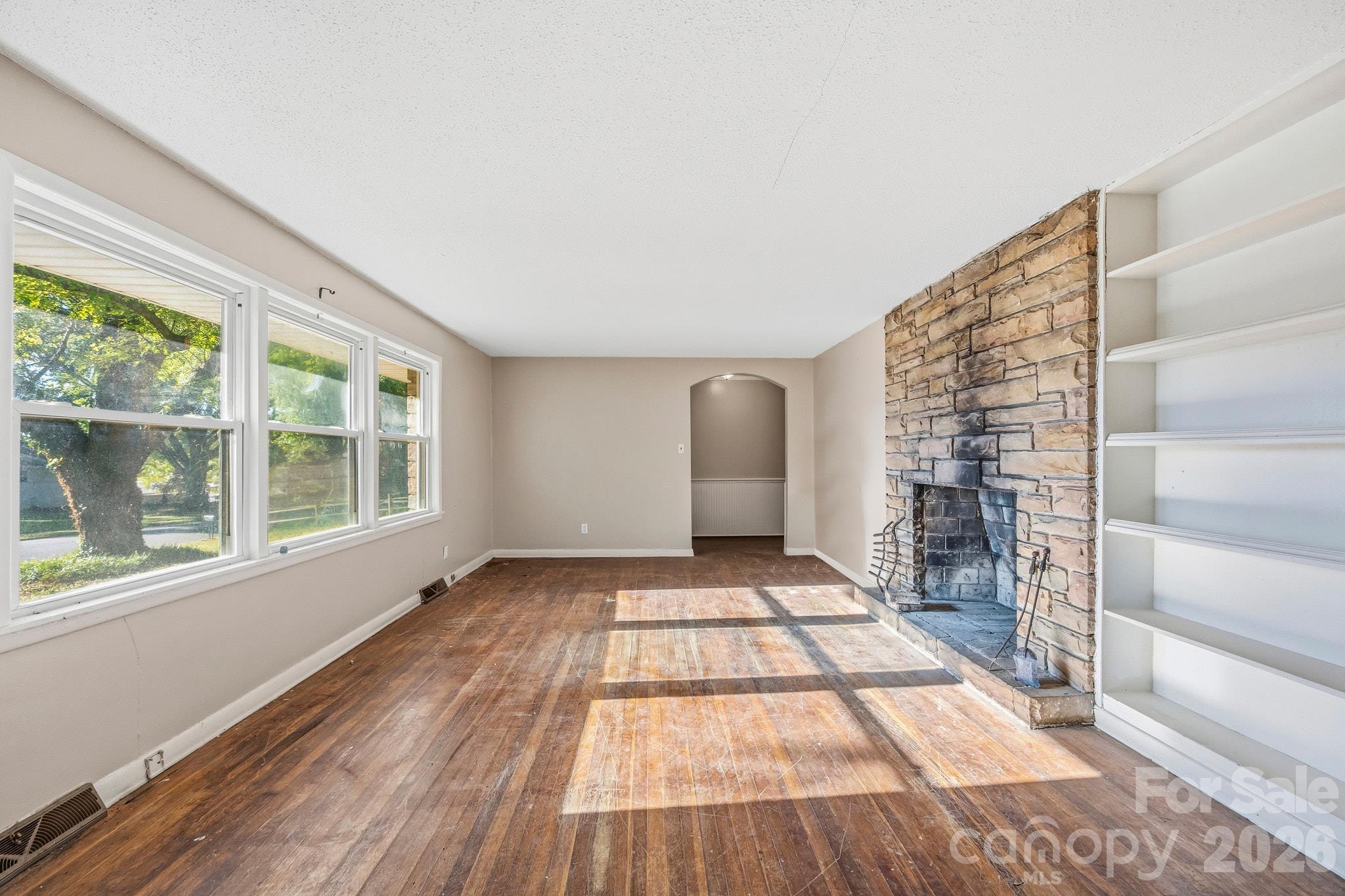 1427 Westbrook Circle