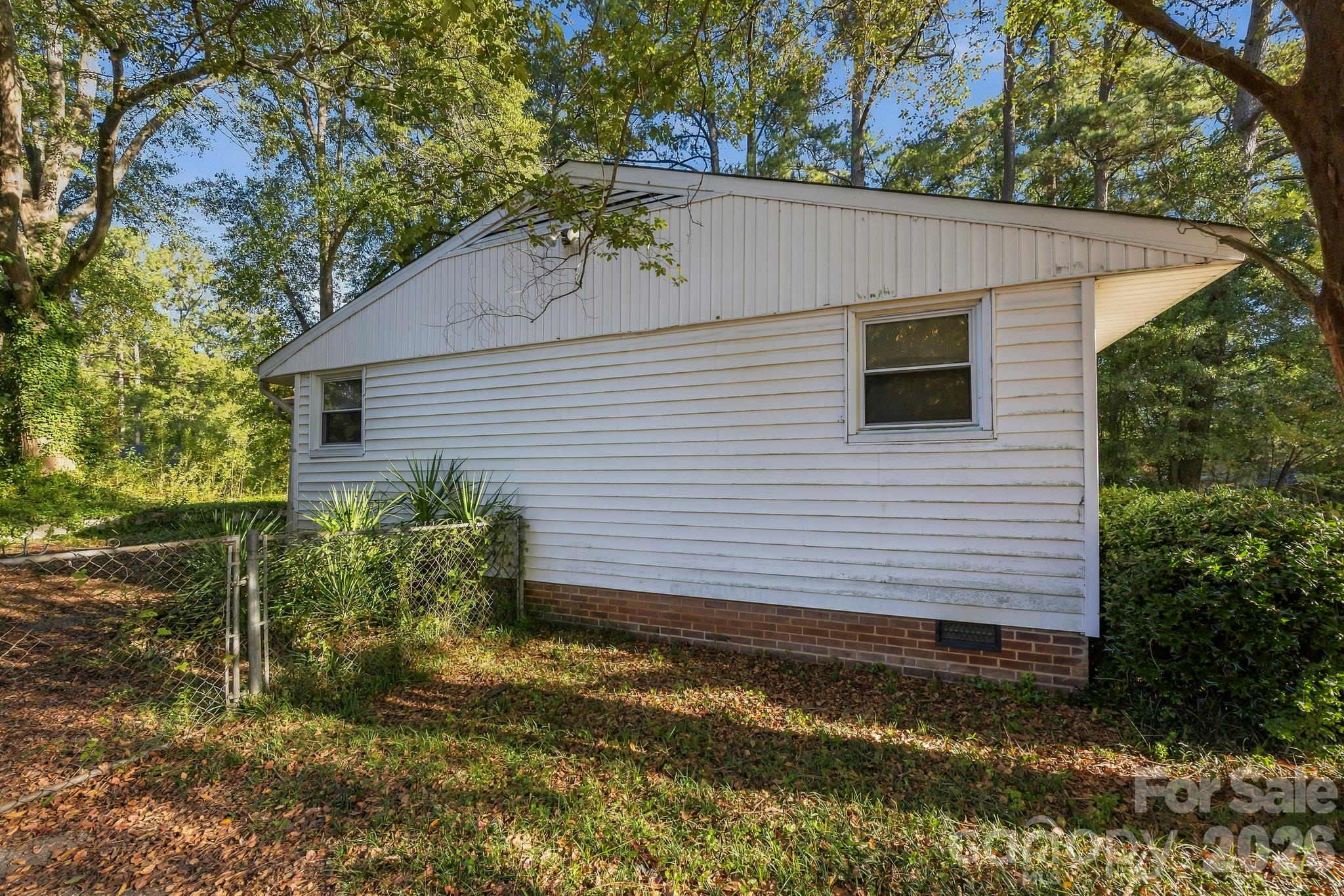 1427 Westbrook Circle