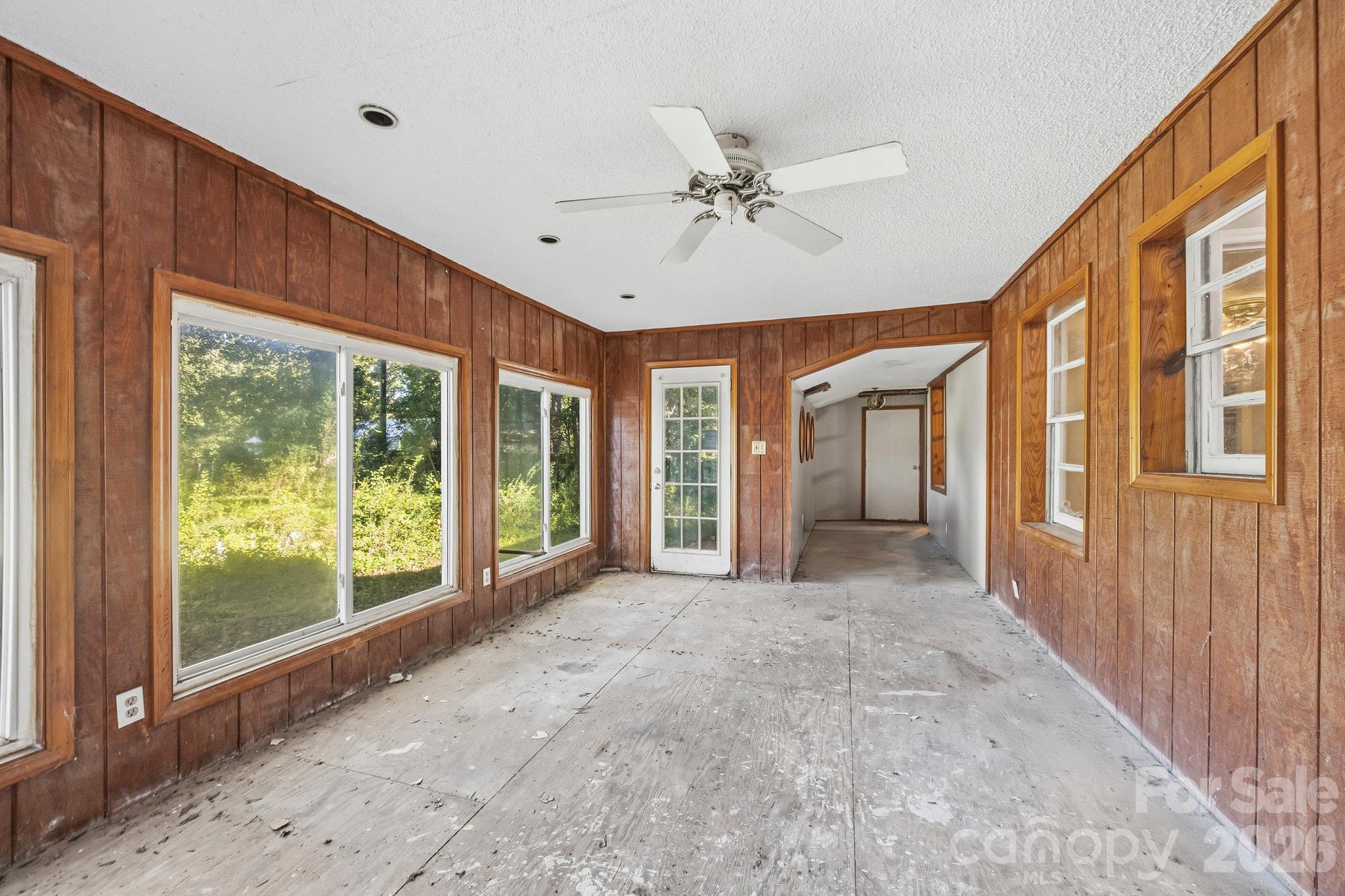 1427 Westbrook Circle