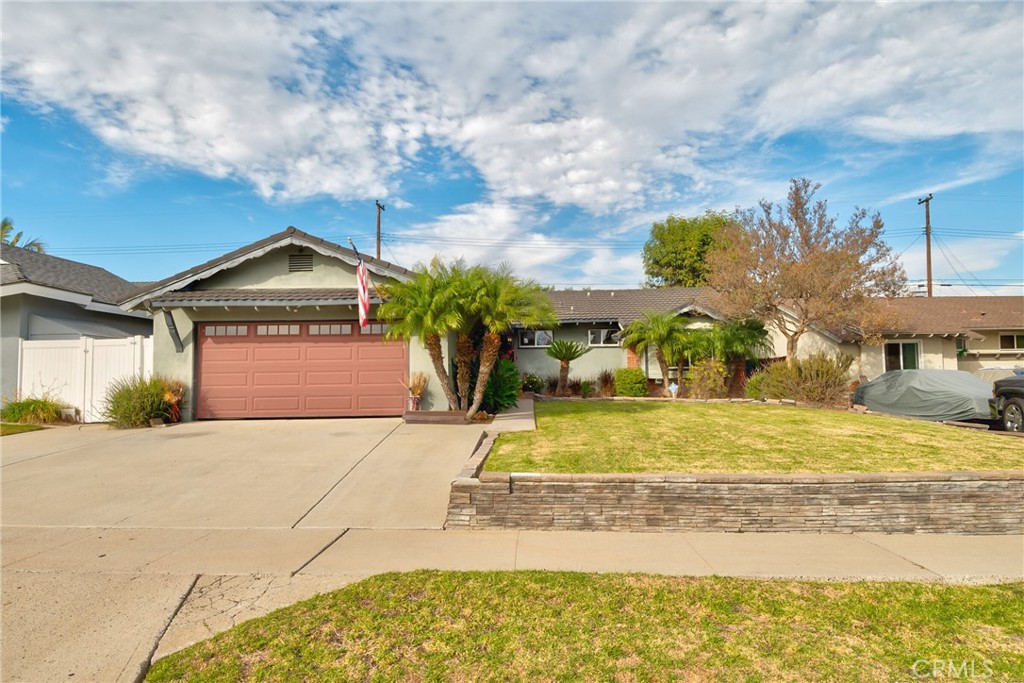 2541 Greenbrier Lane