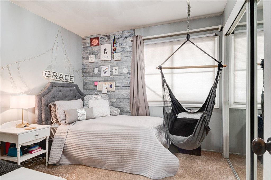 2541 Greenbrier Lane