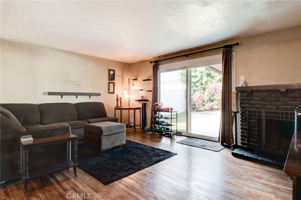 2541 Greenbrier Lane