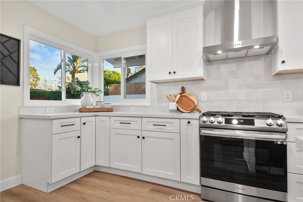 13861 Esplanade Avenue