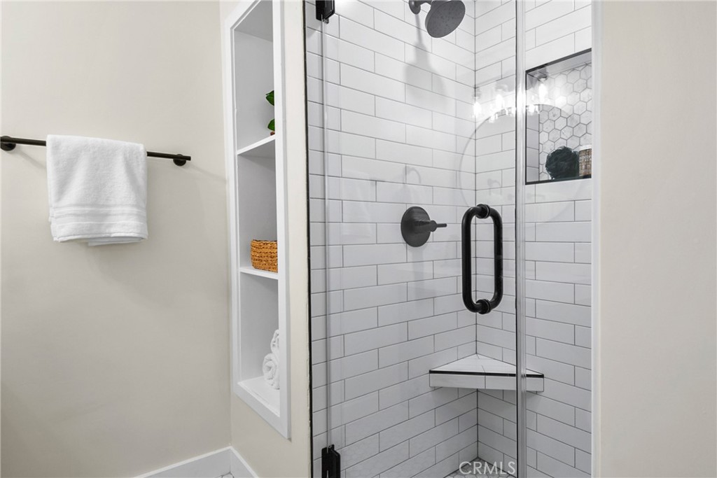 13861 Esplanade Avenue