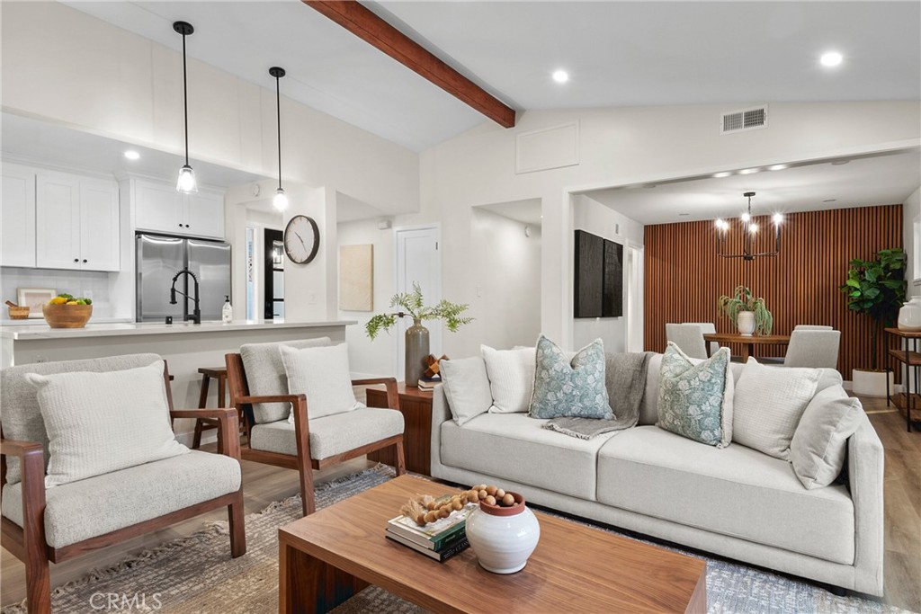 13861 Esplanade Avenue