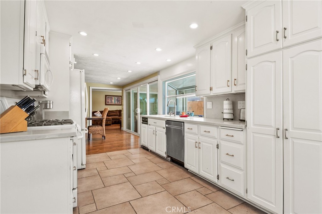 19311 Hickory Lane