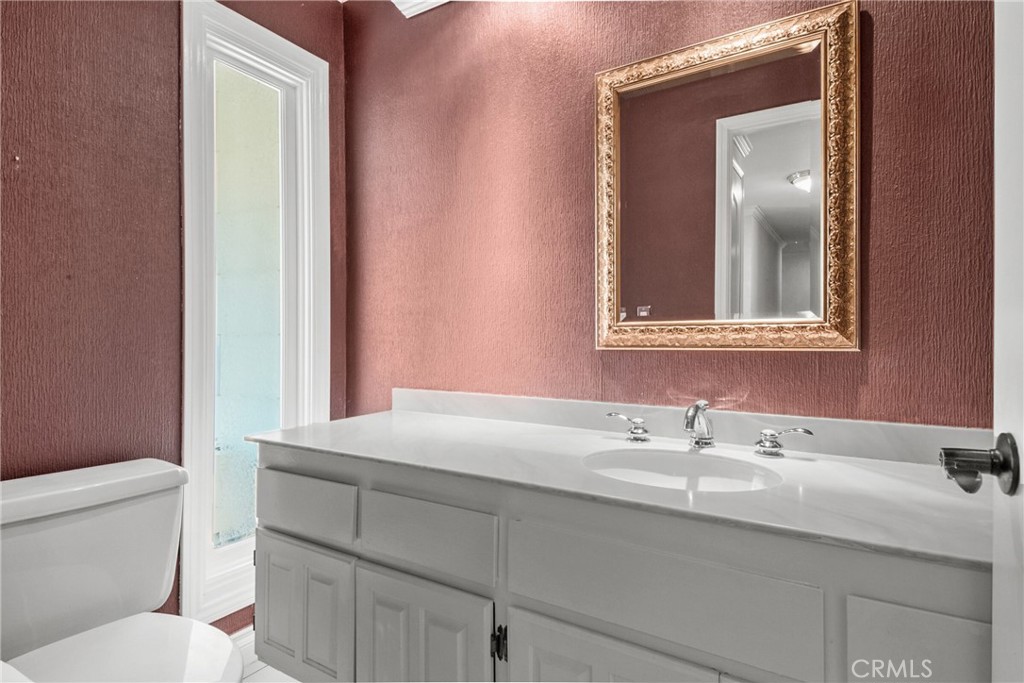 412 S Oakgrove Circle