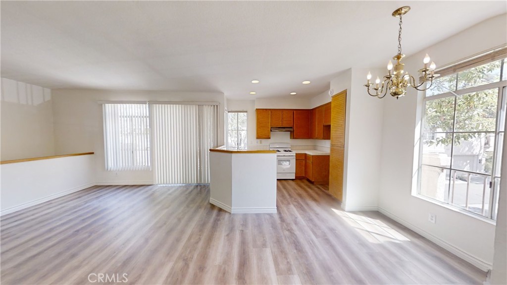 8215 E White Oak 101