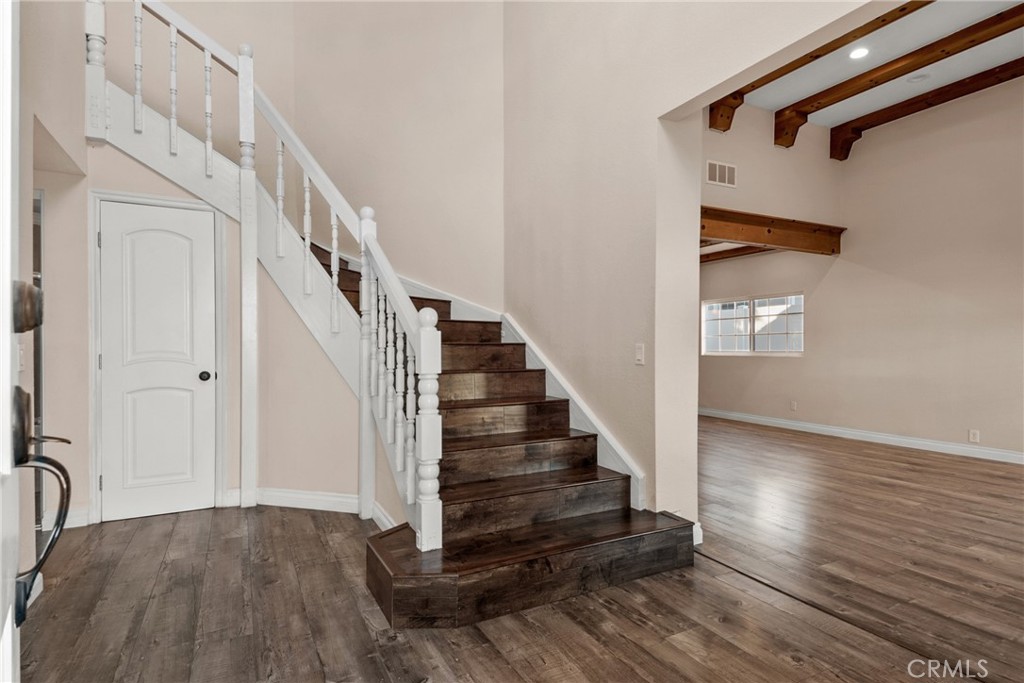 5221 E Fairlee Court