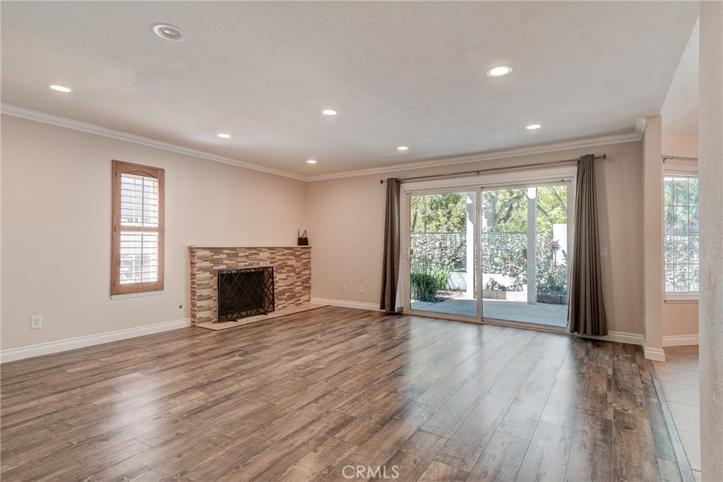 5221 E Fairlee Court